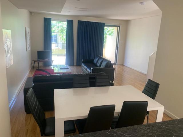 Rnr Serviced Apartments Adelaide - Wakefield St Eksteriør bilde